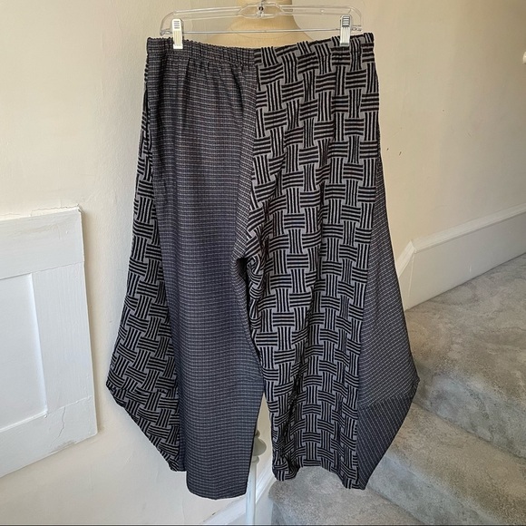 M Square Gray Multi Pattern Lagenlook Viscose Blend Wide Leg Crop Pants EUC O/S - Picture 2 of 5
